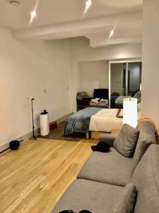 Cheviot House Apartment